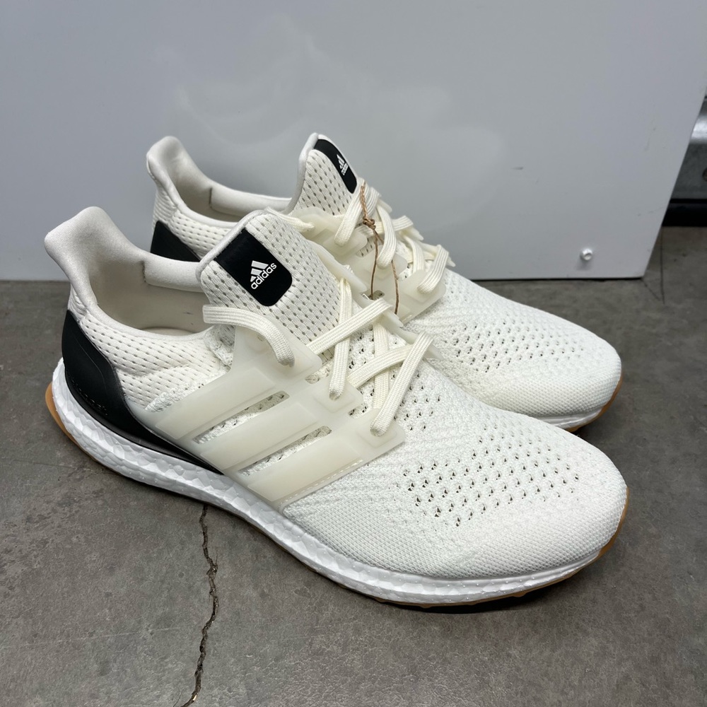 adidas UltraBOOST 1.0 Off White Gum - Picture 9 of 12